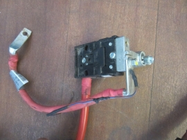 Land Rover - EARTH TERMINAL  - AH22 10B680 BA